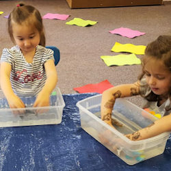 Newton MA preschoolers at Parkside Preschool learn by exploring the world around them